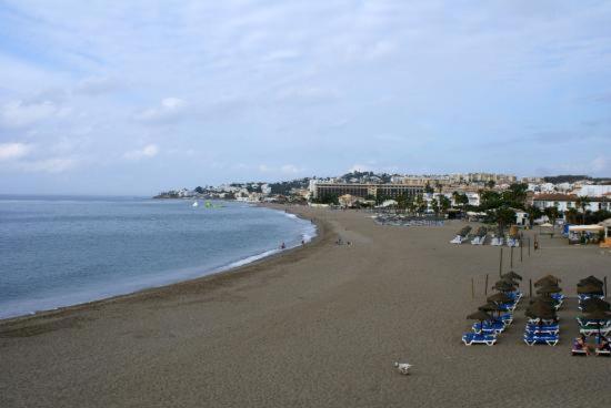 Precioso Apartamento Junto A Playa Y Con Piscina. Apartment Malaga Bagian luar foto